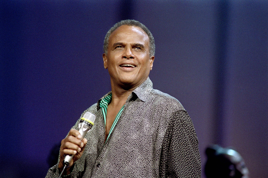 Harry Belafonte performs onstage on Sept. 24, 1988, in Paris.
