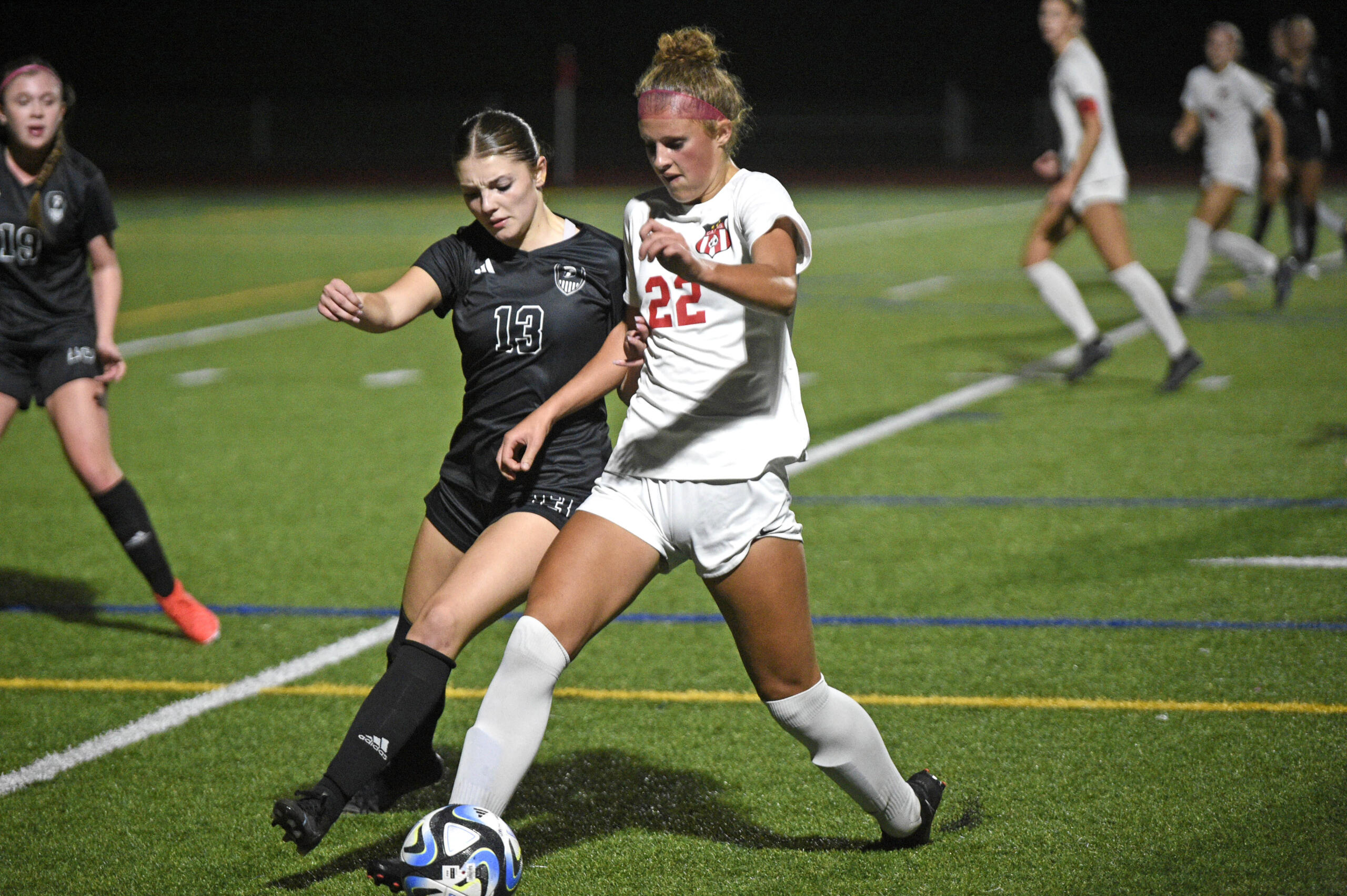 Camas’ Saige McCusker, right, and Union’s Ashley Elcock fight for possession of the ball on Tuesday, Sept. 26, 2023, at Union High School.
