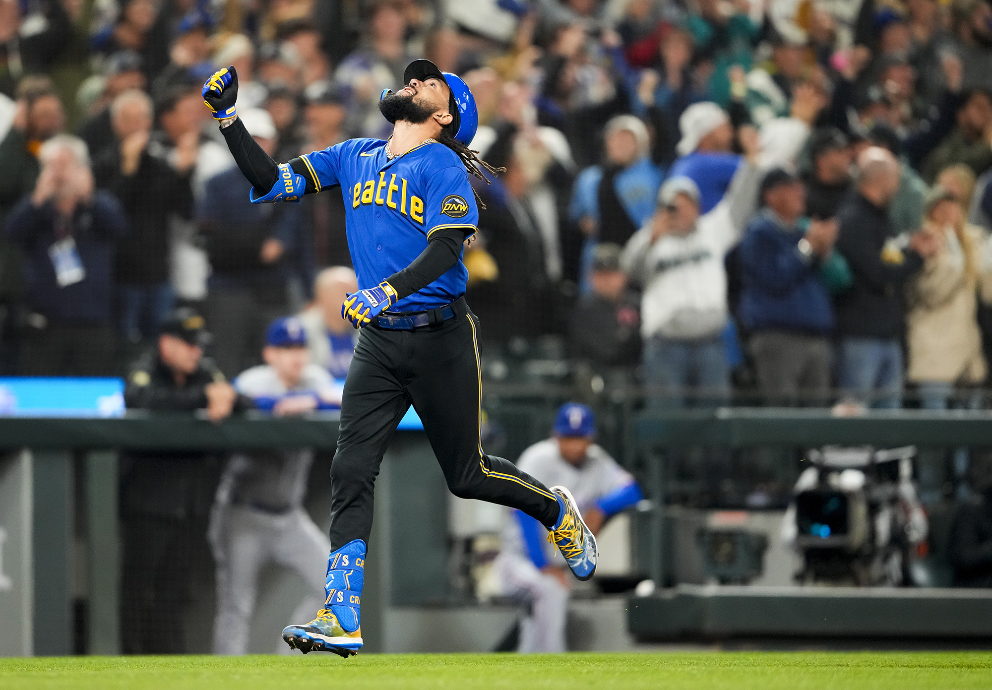 Crawford's grand slam leads Mariners to 8-0 win over Rangers - The Columbian