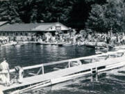 A private resort at Battle Ground Lake drew crowds in July 1944.
