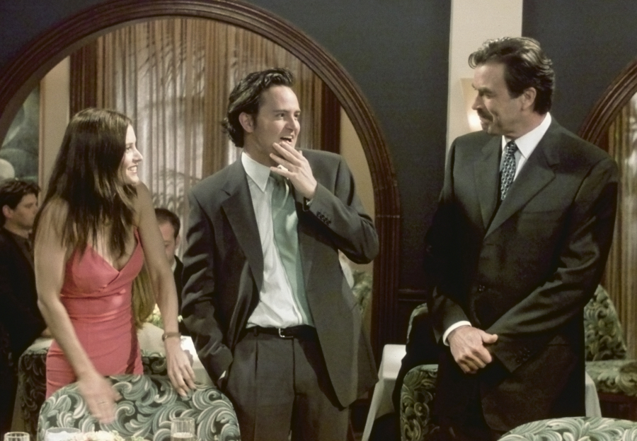 From left, Courteney Cox as Monica Geller, Matthew Perry as Chandler Bing, Tom Selleck as Dr. Richard Burke in &ldquo;Friends,&rdquo; on May 18, 2000.