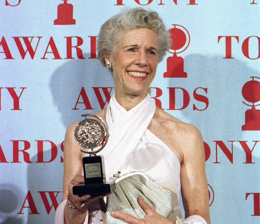 FILE - Actress Frances Sternhagen holds her award for best featured actress in a play for her performance in &ldquo;The Heiress&rdquo; during the Tony Awards in New York on June 4, 1995. Sternhagen, the veteran character actor who won two Tony Awards and became a familiar maternal face to TV viewers later in life in such shows as &ldquo;Cheers,&rdquo; &ldquo;ER,&rdquo; &ldquo;Sex and the City&rdquo; and &ldquo;The Closer,&rdquo; has died. She was 93.