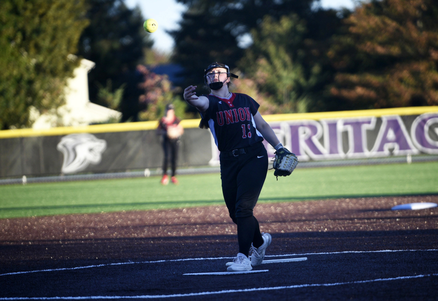 Union&rsquo;s Victoria Ross delivers a pitch during a 15-11 win over Skyview in the 4A district slowpitch softball championship game at Heritage High School on Thursday, Oct. 19, 2023.