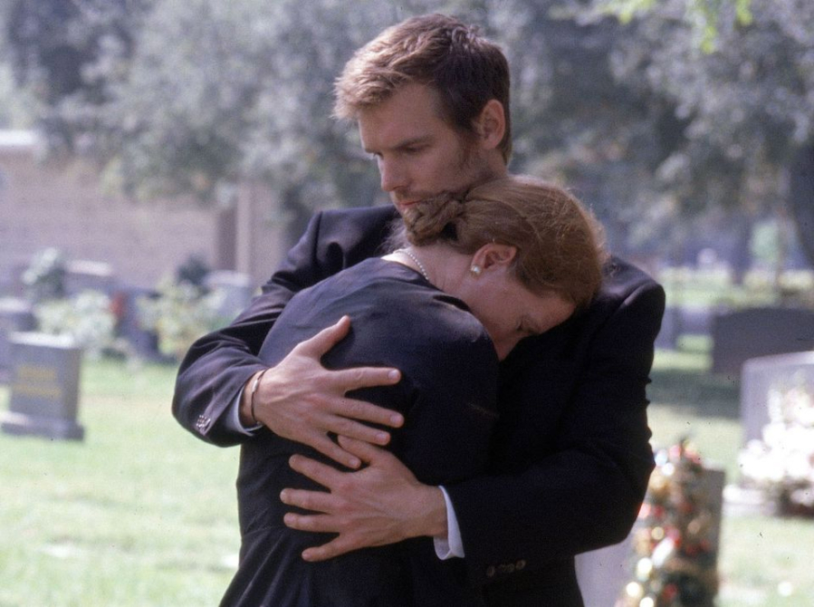 Frances Conroy and Peter Krause in HBO&rsquo;s &ldquo;Six Feet Under.&rdquo; The series is among certain acclaimed HBO shows that once streamed exclusively on Max and are now also available on Netflix.
