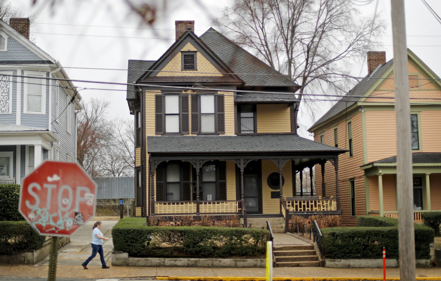 FILE - This Jan. 22, 2018, file photo, shows Rev. Martin Luther King Jr.&rsquo;s birth home which is operated by the National Park Service.  Atlanta police have arrested a woman, Thursday, Dec. 7, 2023, who&rsquo;s accused of trying to burn down the birth home of the Rev. Martin Luther King Jr. in Atlanta.