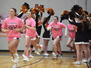 Washougal hosts Woodland in &#8220;Coaches vs. Cancer&#8221; game photo gallery