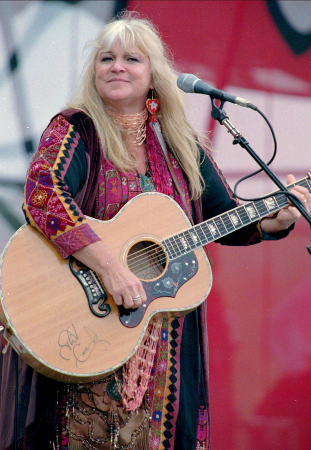 FILE - Melanie Safka opens the second day of the &quot;A Day In The Garden&quot; festival on Aug. 15, 1988, in Bethel, N.Y. Melanie, a singer-songwriter behind 1970s hits including &ldquo;Brand New Key,&rdquo; has died. Melanie&#039;s publicist tells The Associated Press that she died Tuesday, Jan. 23, 2024. She was 76. Born Melanie Safka, the singer rose through the New York folk scene and was one of only three solo women to perform at Woodstock.
