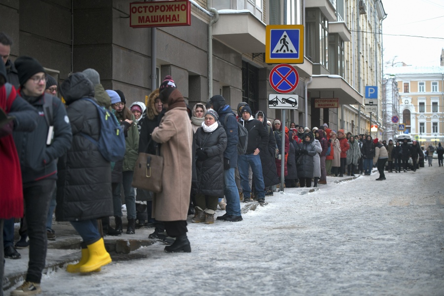 FILE - People line up in Moscow, Russia, on Saturday, Jan. 20, 2024, to sign petitions for the candidacy of Boris Nadezhdin, a liberal Russian politician is seeking to run in the March 17 presidential election. Supporters lined up not just in progressive cities like Moscow and St. Petersburg but also in Krasnodar in the south, Saratov and Voronezh in the southwest and beyond the Ural Mountains in Yekaterinburg. There also were queues in the Far East city of Yakutsk, 450 kilometers (280 miles) south of the Arctic Circle, where Nadezhdin&rsquo;s team said up to 400 people a day braved temperatures that plunged to about minus 40 Celsius (minus 40 Fahrenheit) to sign petitions.