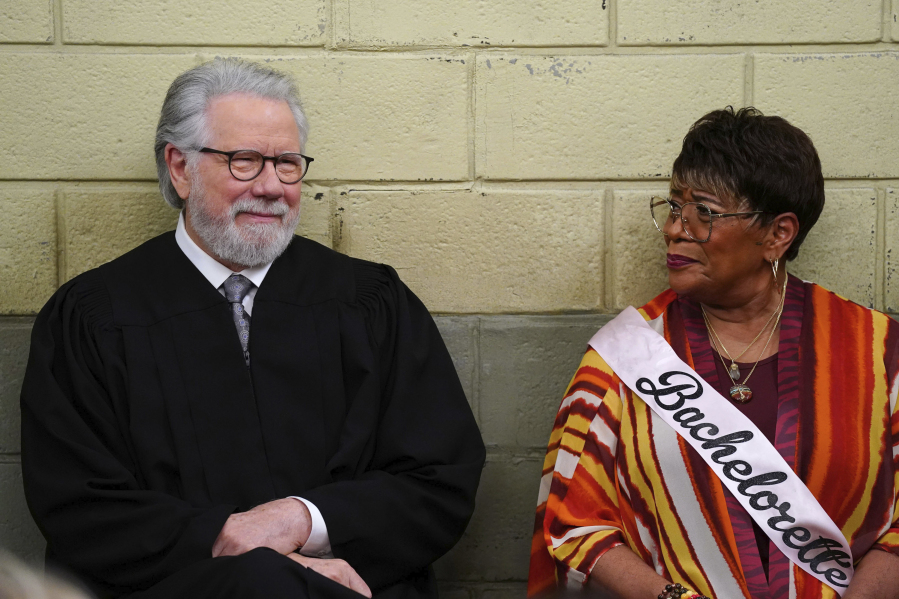 John Larroquette as Dan Fielding, left, and Marsha Warfield as Roz in a scene from the &ldquo;Night Court&rdquo; episode entitled &ldquo;The Roz Affair.&rdquo; (Nicole Weingart/NBC)