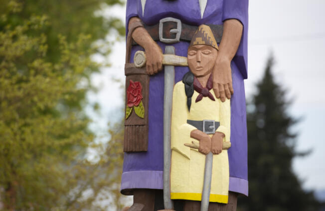 Handing down Indigenous knowledge and traditions from elders to children is one of the themes embodied by the new Grandmother Camus statue unveiled on East Fourth Plain Boulevard.