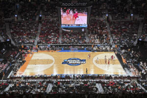 NCAA says wrong 3-point line for Portland women’s regional drawn by
court supplier